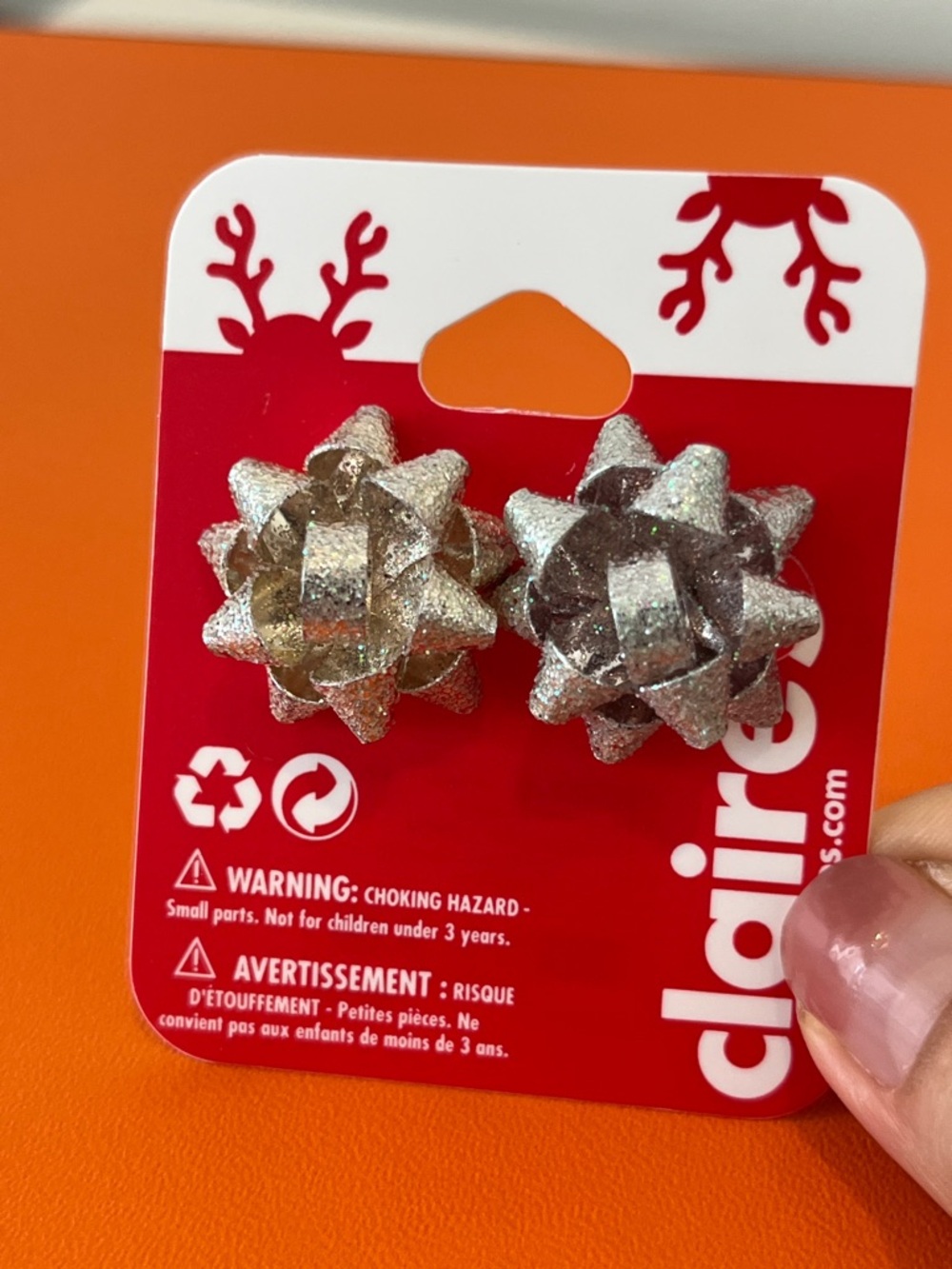 Claire's Silver Glitter Gift Bow Earrings